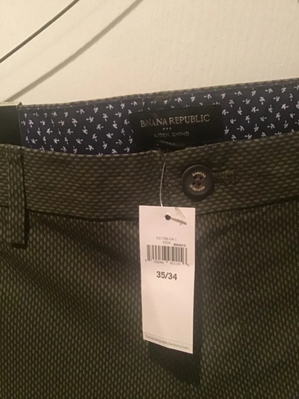 Banana Republic Aiden Olive summer weight chinos 35 x 34 new with tags